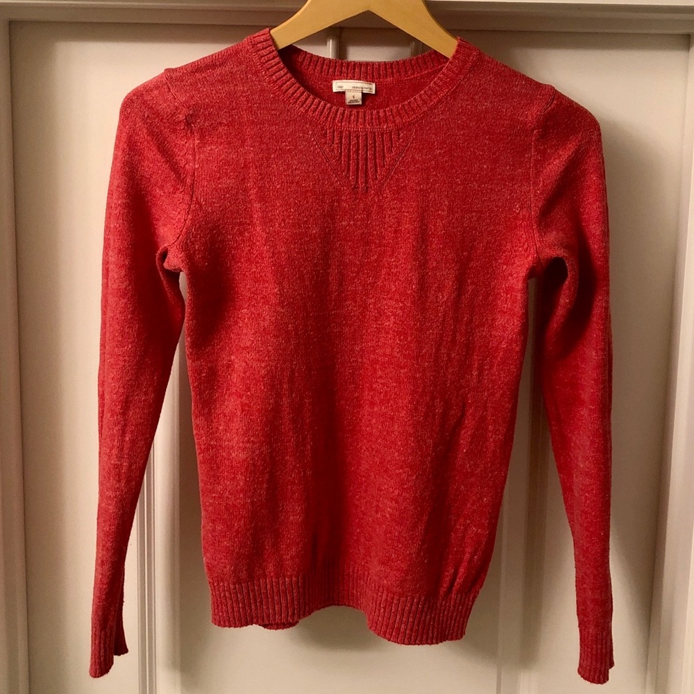 Gap red sweater